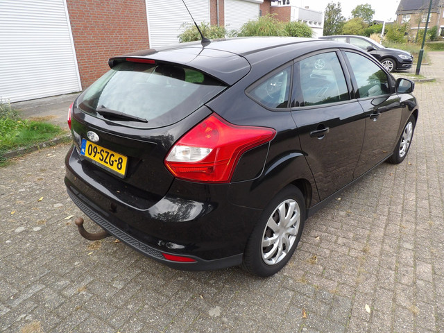 Foto 10 van Ford Focus 1.6 TI-VCT Trend airco