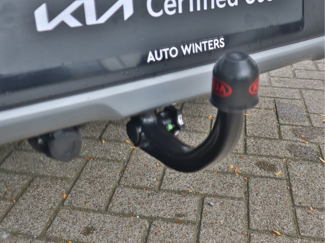 Foto 8 van Kia Niro 1.6 GDi PHEV Plug-In-Hybrid DynamicLine 20.696km! | Navigatie | Camera | Stoelverwarming |