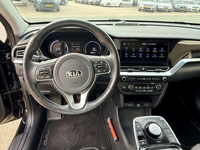 Foto 6 van Kia e-Niro DynamicPlusLine 64 kWh | Schuif-kanteldak | SOH 99% | Keyless | Adapt. Cruise | Apple/And