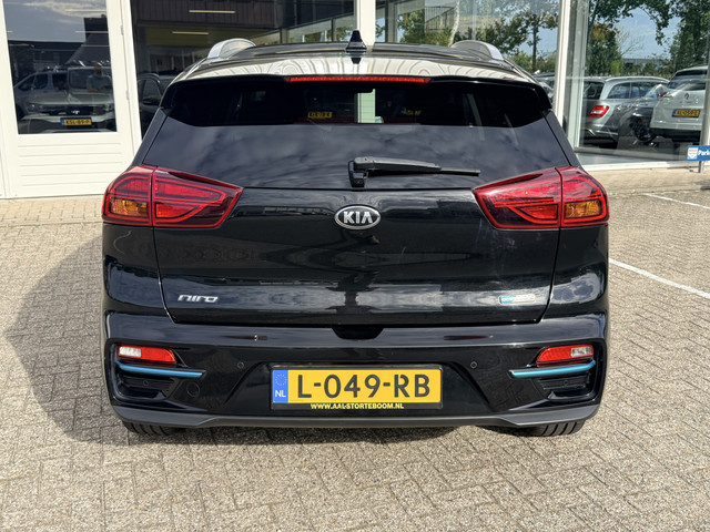 Kia e-Niro DynamicPlusLine 64 kWh | Schuif-kanteldak | SOH 99% | Keyless | Adapt. Cruise | Apple/And