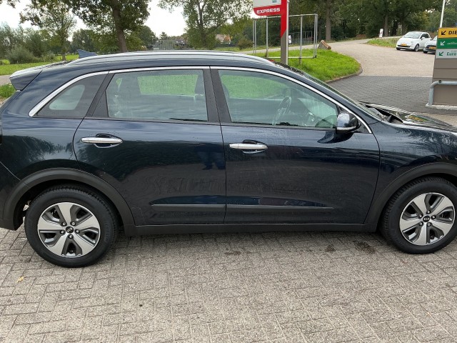 Foto 7 van KIA NIRO 1.6 GDI HYBRID DYNAMICLINE