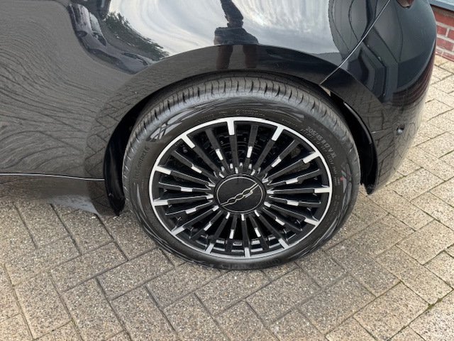 Foto 9 van Fiat 500 e La Prima 42 kWh *pano *camera *carplay *leder etc.