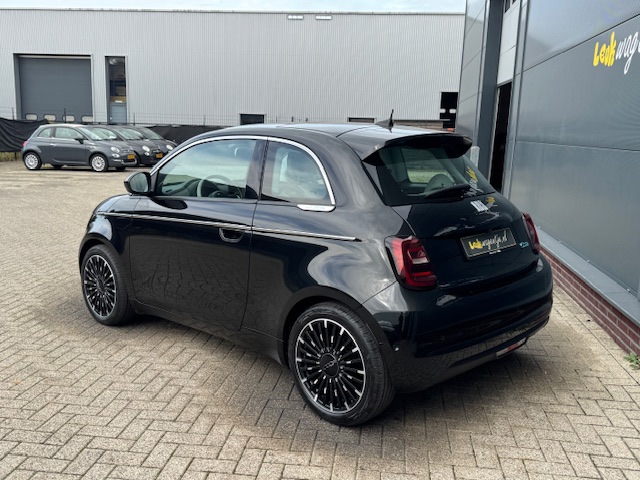 Foto 5 van Fiat 500 e La Prima 42 kWh *pano *camera *carplay *leder etc.