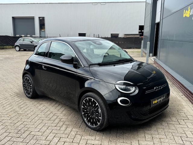 Foto 4 van Fiat 500 e La Prima 42 kWh *pano *camera *carplay *leder etc.