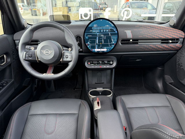 Foto 6 van MINI 5-deurs 1.5 Cooper C John Cooper Works XL (bj 2025)