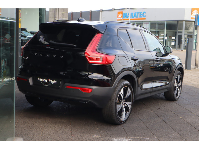 Foto 5 van Volvo XC40 1.5 T5 Recharge R-Design | Elec.trekhaak | Camera | 19” | Led | Stoel + Stuurverwarming |
