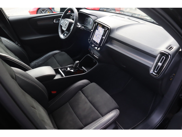 Foto 6 van Volvo XC40 1.5 T5 Recharge R-Design | Elec.trekhaak | Camera | 19” | Led | Stoel + Stuurverwarming |