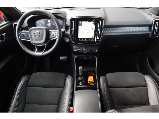 Foto 7 van Volvo XC40 1.5 T5 Recharge R-Design | Elec.trekhaak | Camera | 19” | Led | Stoel + Stuurverwarming |