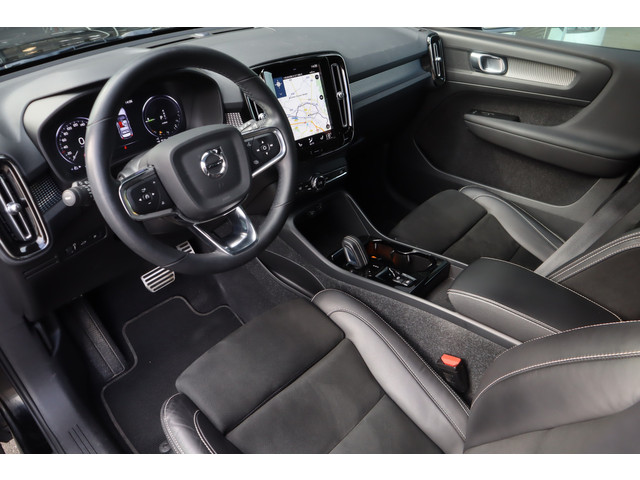 Foto 8 van Volvo XC40 1.5 T5 Recharge R-Design | Elec.trekhaak | Camera | 19” | Led | Stoel + Stuurverwarming |