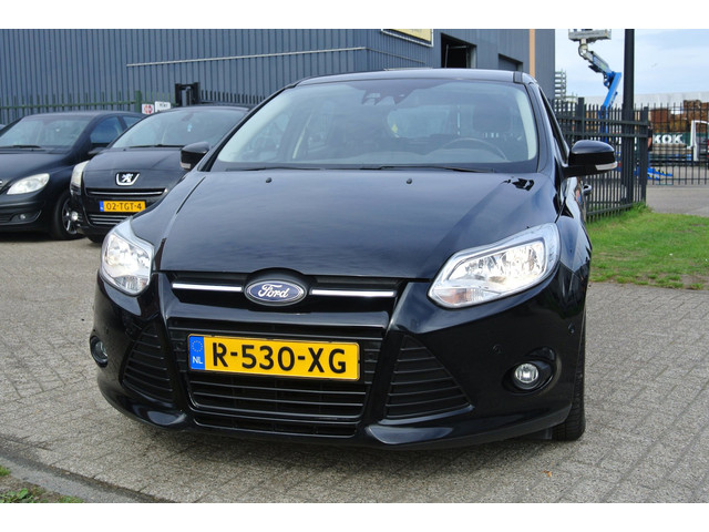 Foto 3 van Ford Focus 1.0 EcoBoost Edition Plus airco nieuwe apk inruil mogelijk