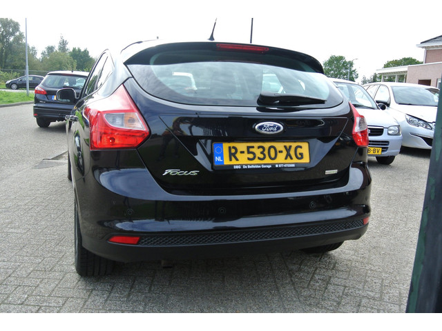 Foto 5 van Ford Focus 1.0 EcoBoost Edition Plus airco nieuwe apk inruil mogelijk