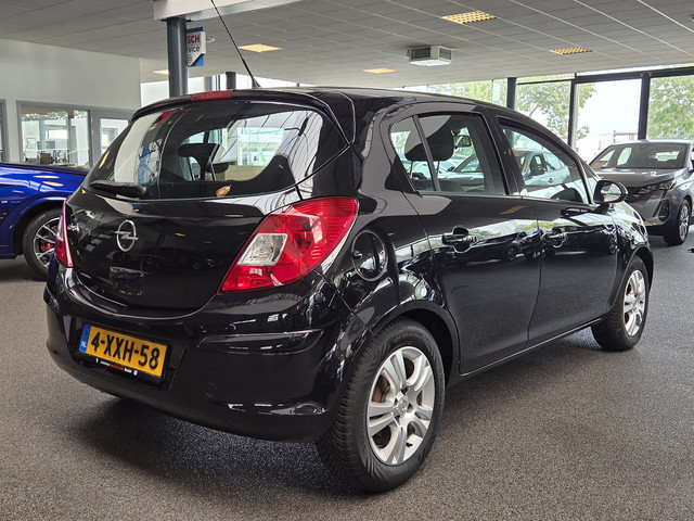 Foto 6 van Opel Corsa 1.2-16V Edition (bj 2009)