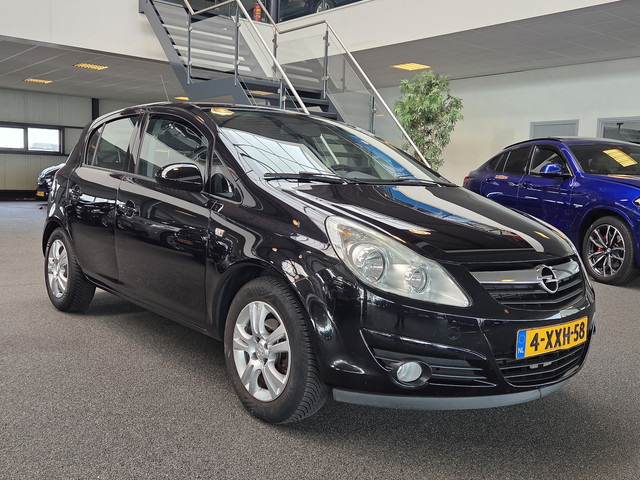 Foto 8 van Opel Corsa 1.2-16V Edition (bj 2009)