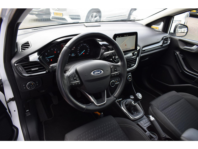 Foto 8 van Ford Fiesta 1.0 EcoBoost Titanium | Pano | Apple CarPlay | Sportstoelen | Climate
