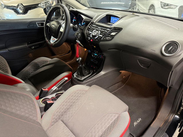 Foto 5 van Ford Fiesta 1.0 125PK Sport Airco|Stoelverwm.