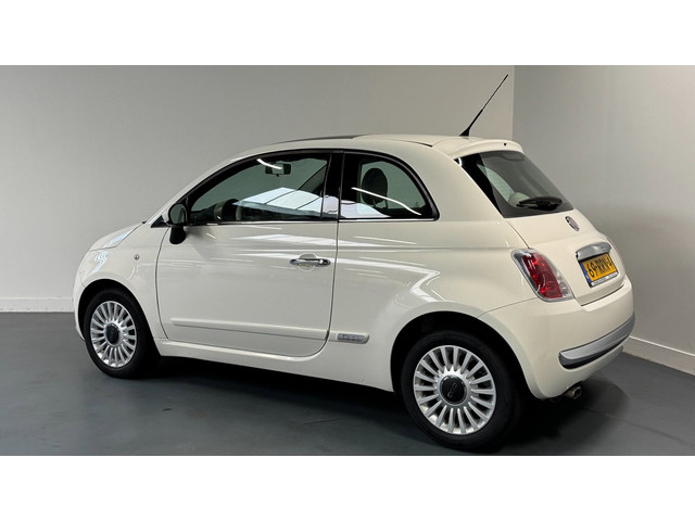 Foto 3 van Fiat 500 1.2 Lounge | NL-AUTO | AUTOMAAT | AIRCO | PANORAMADAK |
