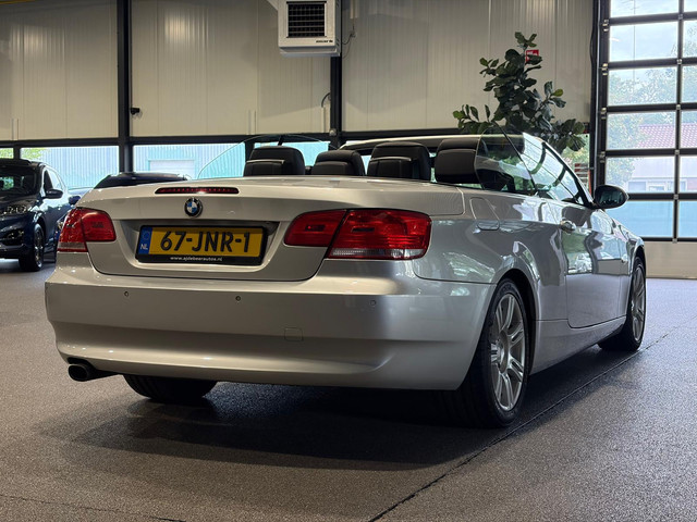Foto 8 van BMW 3 Serie Cabrio 320i Spring Cabrio | Automaat | Navigatie | Elektrische Stoelen Cabrio | Automaat