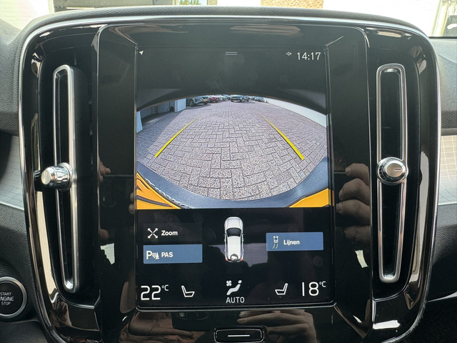 Foto 4 van Volvo XC40 1.5 T2 Momentum Core Achteruitrijcamera Carplay Adaptive Cruise Climate Control Stoel en