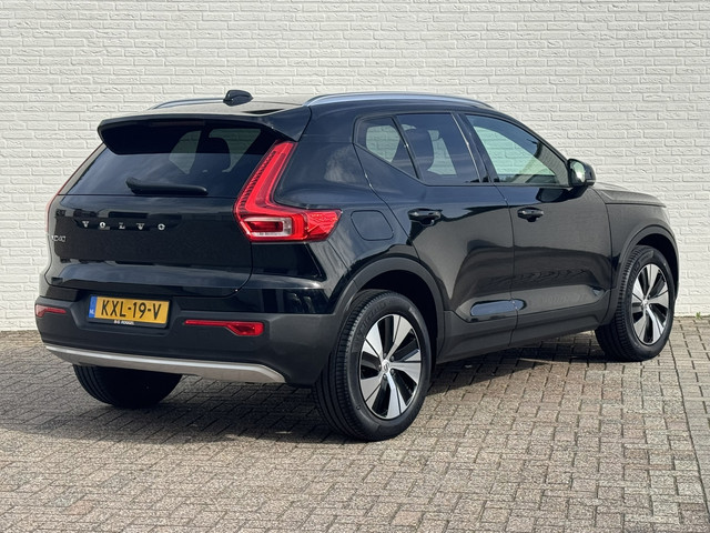 Foto 7 van Volvo XC40 1.5 T2 Momentum Core Achteruitrijcamera Carplay Adaptive Cruise Climate Control Stoel en