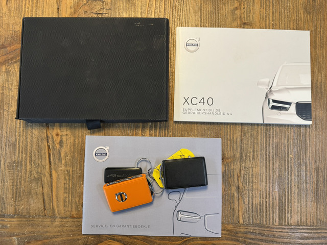 Volvo XC40 1.5 T2 Momentum Core Achteruitrijcamera Carplay Adaptive Cruise Climate Control Stoel en