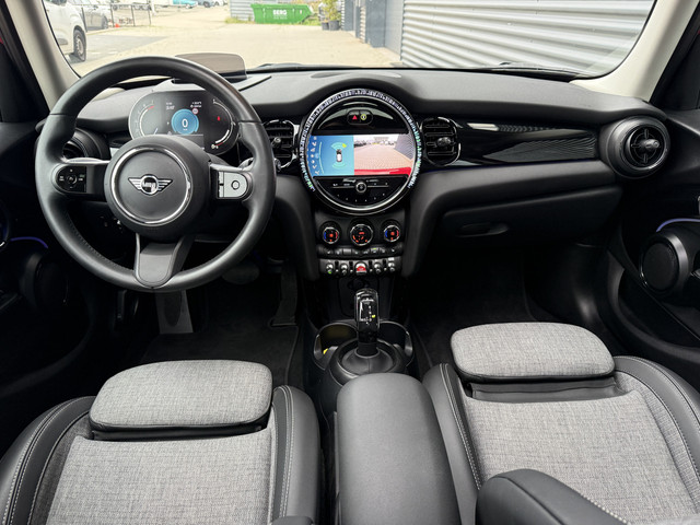 Foto 6 van MINI 5-deurs 1.5 Cooper Pano/Camera/Apple (bj 2023)