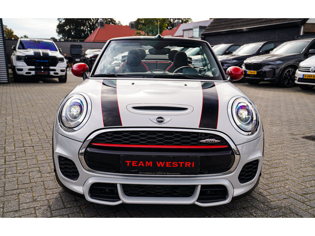 Foto 8 van Mini Cabrio 2.0 John Cooper Works Chili | Cabriolet | Luxe Leder / Alcantara | Harman/Kardon | Camer