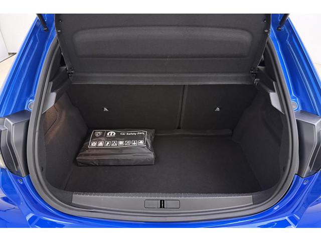 Foto 10 van Peugeot 208 1.2 Hybrid 110 e-DCS6 Allure | Automaat | 360 graden camera | Apple Carplay/Android Auto