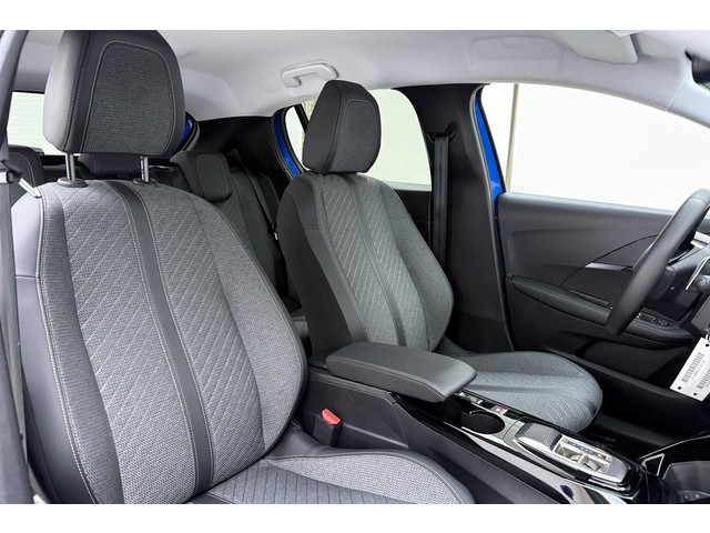 Foto 6 van Peugeot 208 1.2 Hybrid 110 e-DCS6 Allure | Automaat | 360 graden camera | Apple Carplay/Android Auto