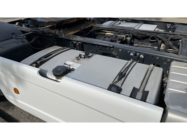 Foto 4 van MAN TGX 18.520 LL SA 390 WB Alcoa ACC Apple Carplay 2x Tank Koelkast Standairco