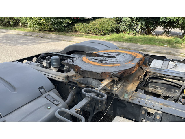 Foto 9 van MAN TGX 18.520 LL SA 390 WB Alcoa ACC Apple Carplay 2x Tank Koelkast Standairco