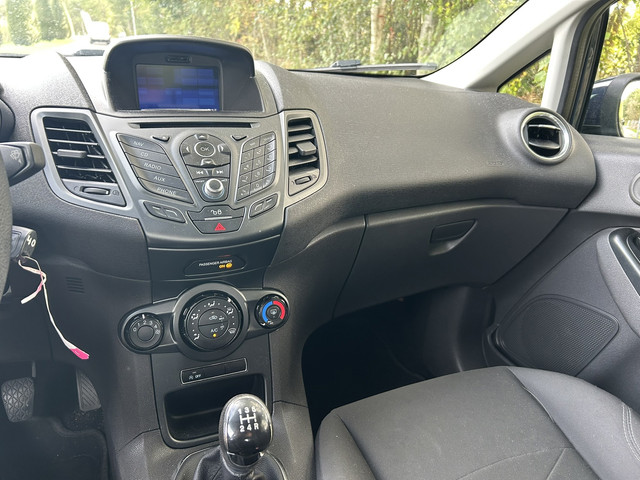 Foto 2 van Ford Fiesta 1.0 Style