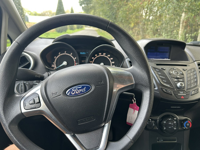 Foto 10 van Ford Fiesta 1.0 Style