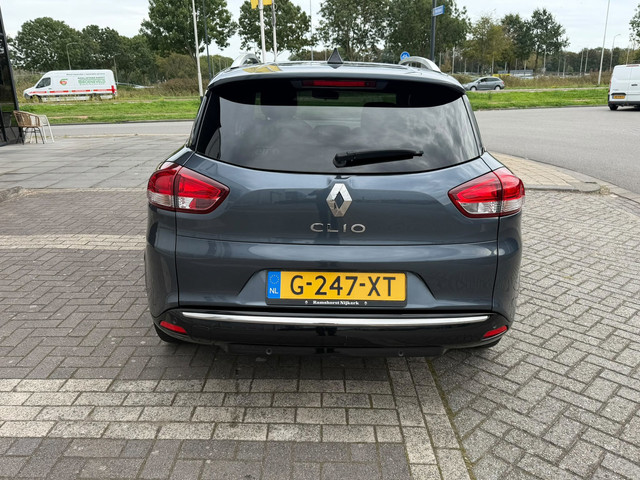 Foto 8 van Renault Clio Estate 0.9 TCe Limited Navigatie, Airco cruise-control,
