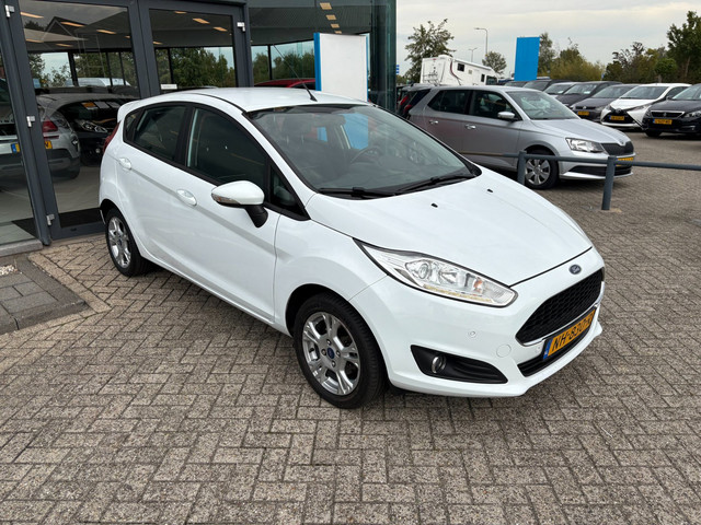 Foto 8 van Ford Fiesta 1.0 Style Ultimate