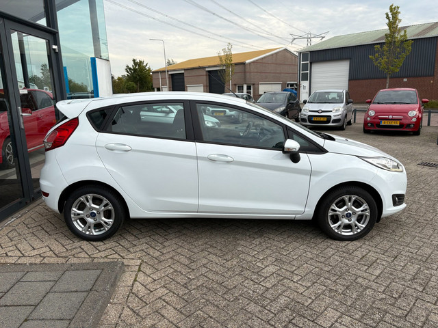 Foto 7 van Ford Fiesta 1.0 Style Ultimate