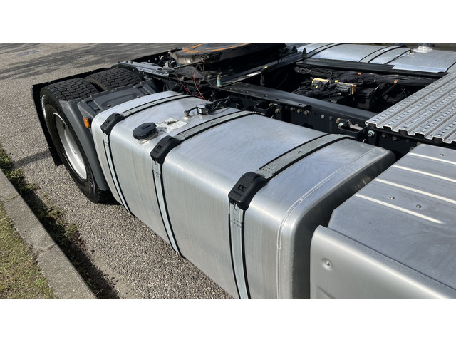 Foto 5 van MAN TGX 18.510 BL SA 390 WB ACC Apple Carplay 2x Tank Koelkast Standairco