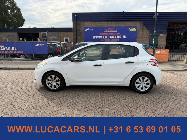 Foto 8 van Peugeot 208 1.2 VTi Access AIRCO TREKHAAK NIEUWE APK!