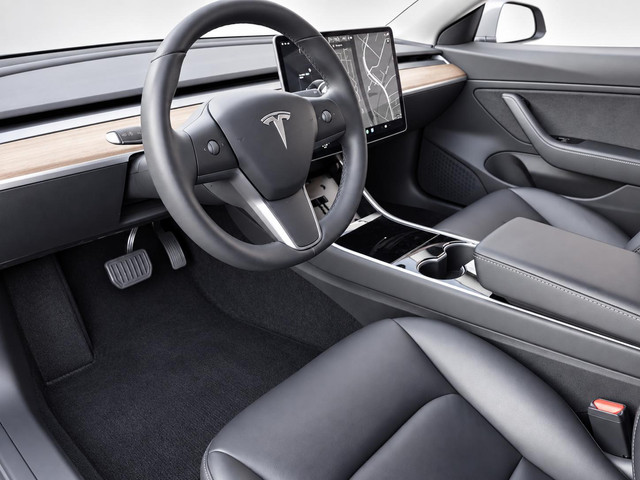 Foto 9 van Tesla Model 3 Standard RWD Plus 60 kWh Autopilot Airco Leder Panoramadak PDC VA Camera 19" Sport Whe