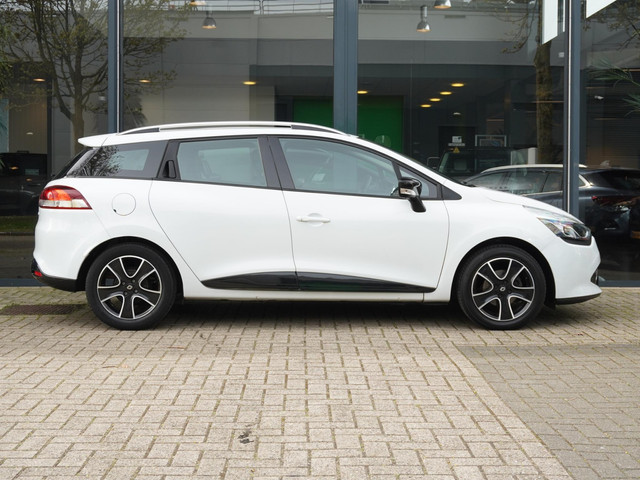 Foto 9 van Renault Clio Estate TCe 90 Expression  / NAVI / DAKRAILS / AIRCO / CRUISE / BLUETOOTH / LEDER STUUR