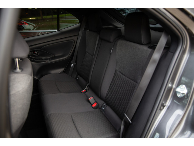 Foto 2 van Toyota Yaris Cross 1.5 Hybrid , Adaptive cruise, Achteruitrijcamera, Stoel/stuurverwarming,