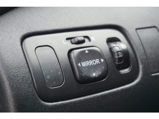 Foto 5 van Toyota Yaris 1.5 VVT-i T-Sport