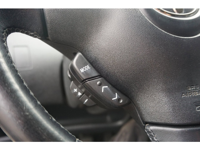 Foto 4 van Toyota Yaris 1.5 VVT-i T-Sport