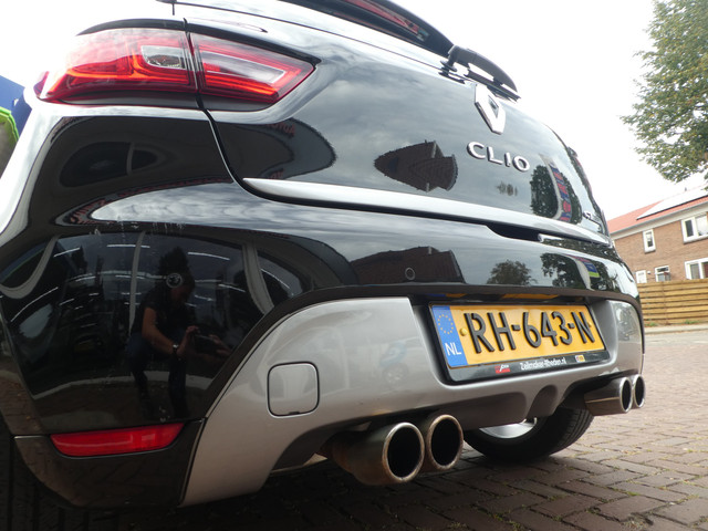 Foto 10 van Renault Clio 1.2 GT Automaat, Airco, Sport uitlaat, RS Pakket,