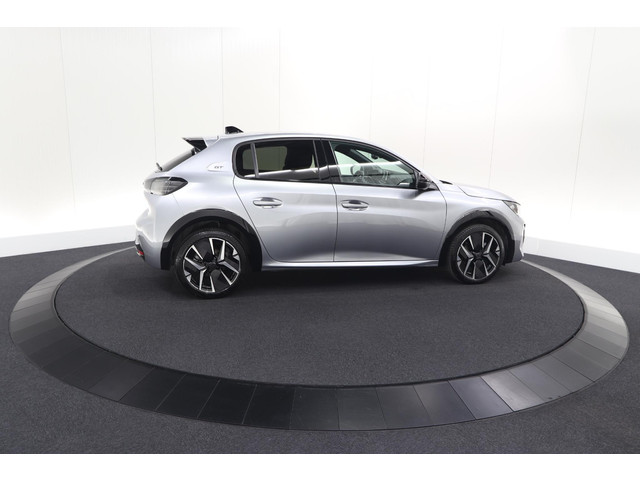 Foto 4 van Peugeot 208 1.2 Hybrid 145 e-DCS6 GT | Alcantara Pakket | Camera | Apple Carplay | Stoelverwarming