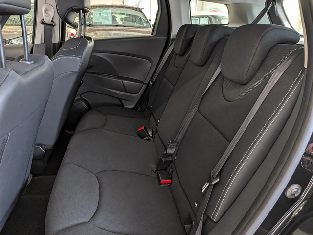Foto 5 van Renault Clio Estate 0.9 TCe Expression Airco, Cruise Control, Stuurbekrachtiging