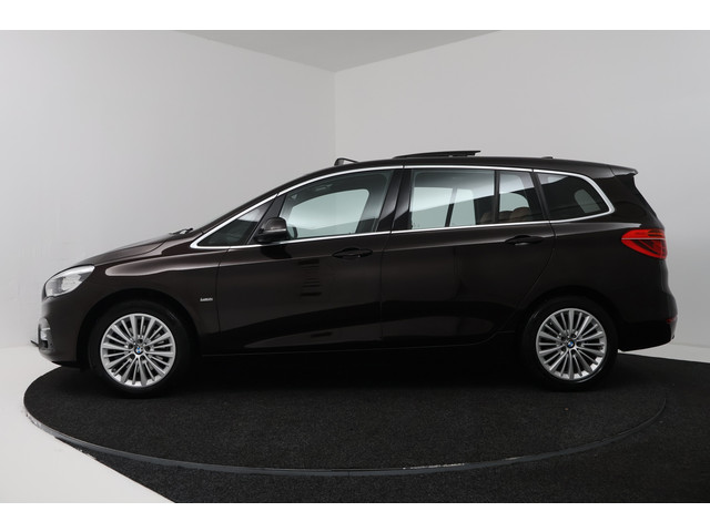 Foto 10 van BMW 2 Serie Gran Tourer 218i Centennial High Executive 7p (TREKHAAK, STOELVERWARMING, ELEKTR STOELEN