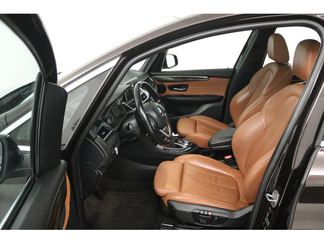 Foto 5 van BMW 2 Serie Gran Tourer 218i Centennial High Executive 7p (TREKHAAK, STOELVERWARMING, ELEKTR STOELEN