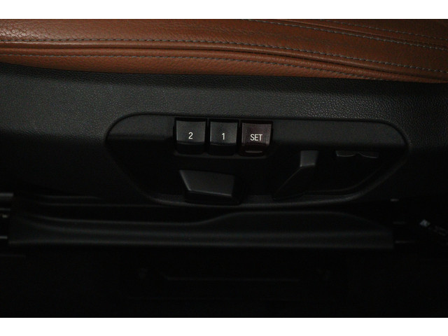 Foto 4 van BMW 2 Serie Gran Tourer 218i Centennial High Executive 7p (TREKHAAK, STOELVERWARMING, ELEKTR STOELEN