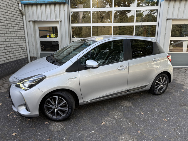 Toyota Yaris 1.5 Hybrid Dynamic (bj 2020, automaat)