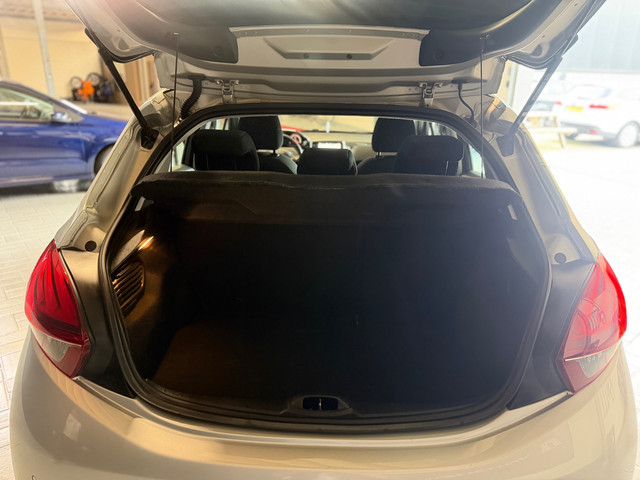 Foto 6 van Peugeot 208 1.6 BlueHDi Blue Lease Apple CarPlay | Navi | Cruise | PDC | DAB